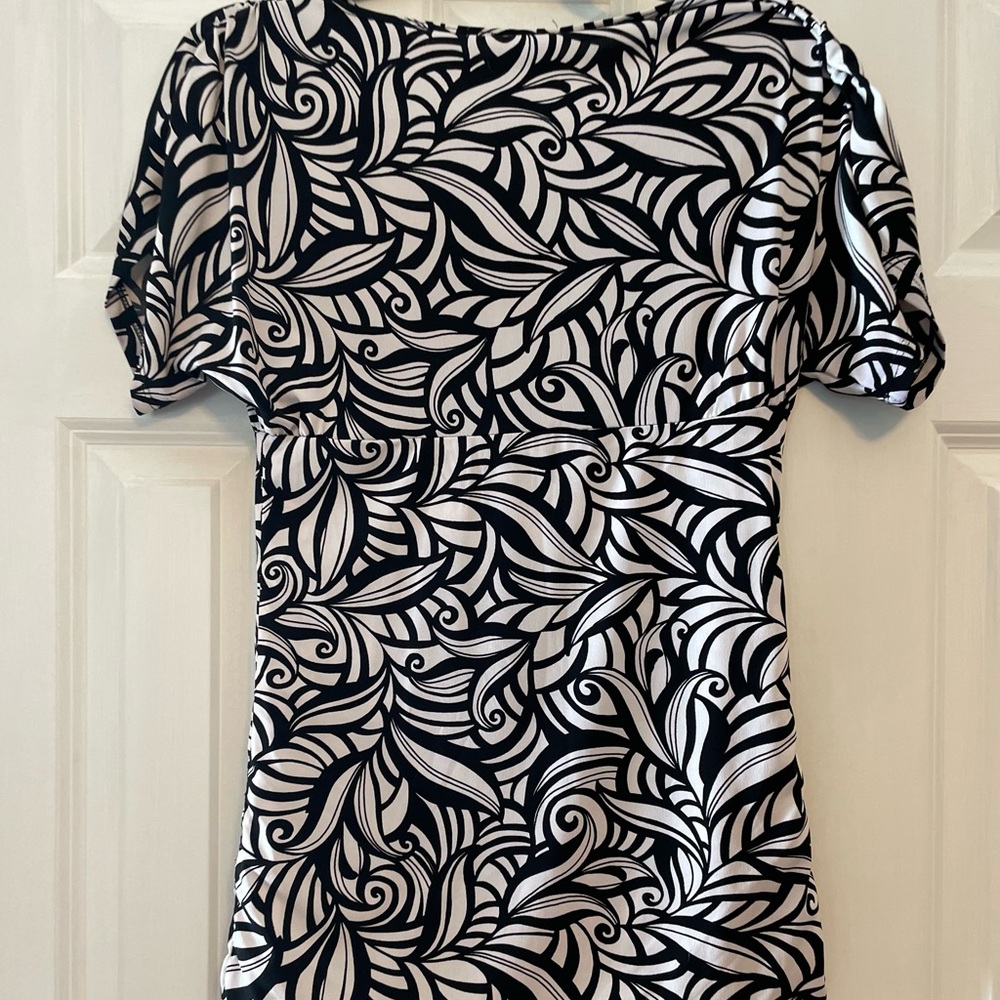 Stretchy top -dressy size small